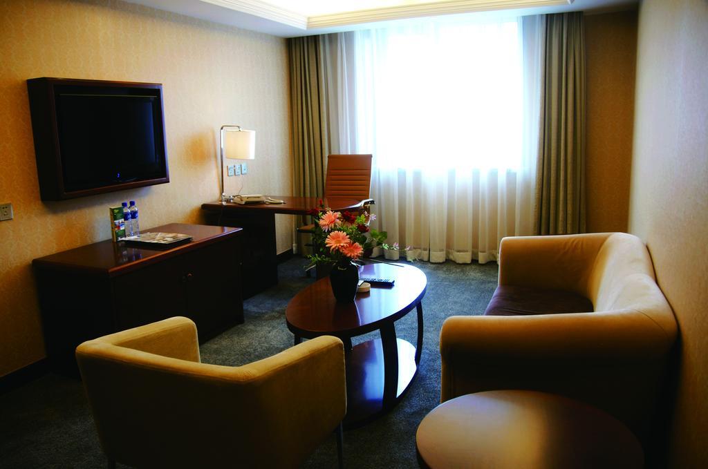 New Gloria Plaza Garden Hotel Harbin Exterior photo